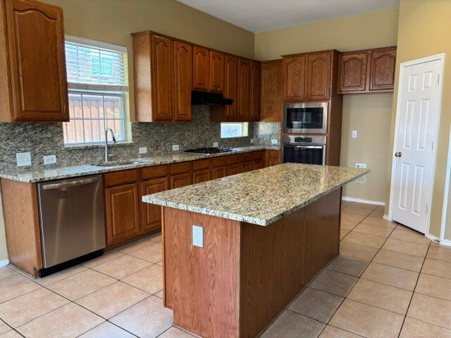 Building Photo - 2605 Gull Lake Dr