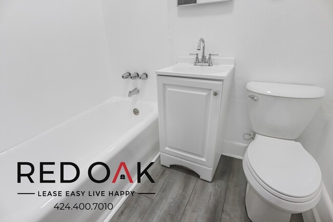 Building Photo - 687 Shatto Pl