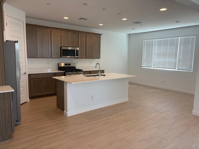 Building Photo - 12011 Calle de Pompas W