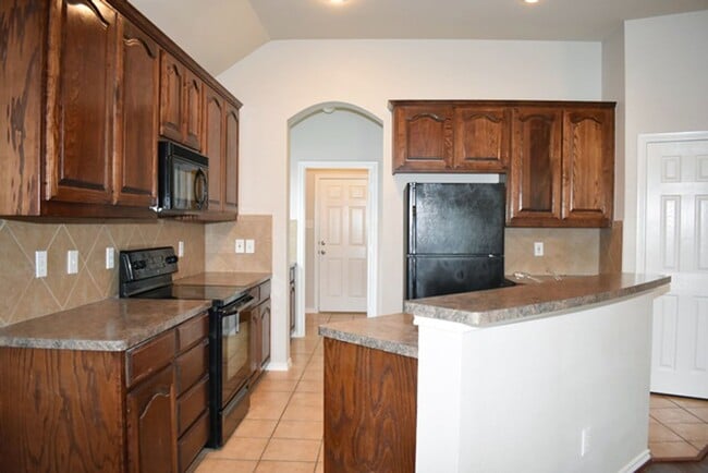 Building Photo - 8617 Corral Cir