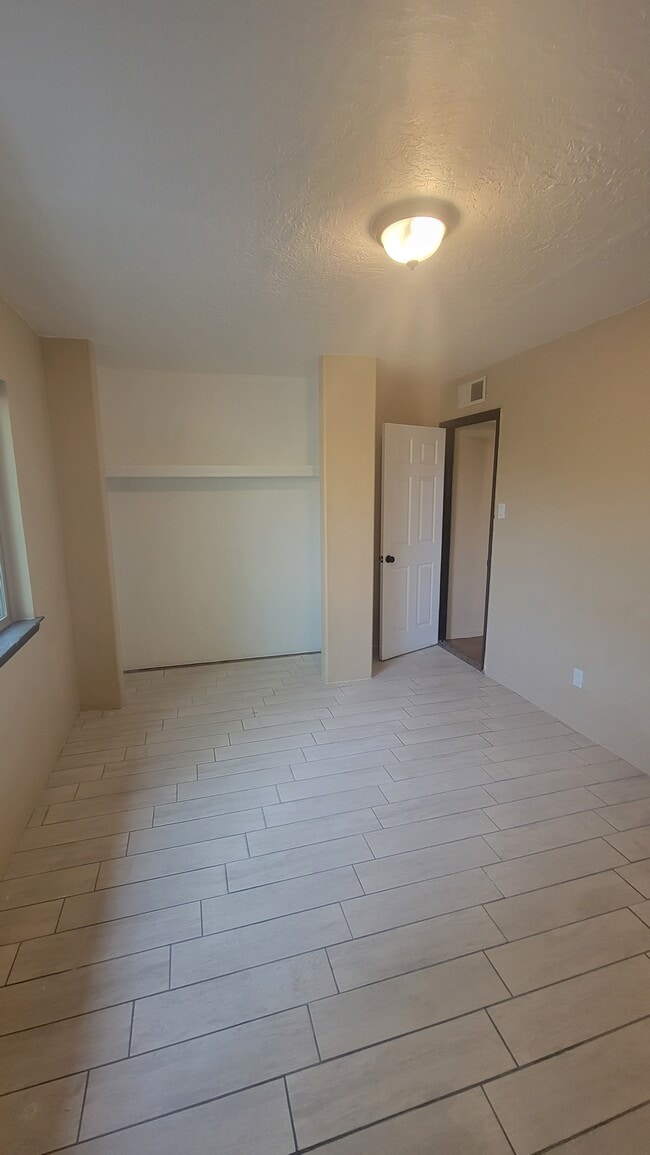 Building Photo - 3323 Camino Prado Vista