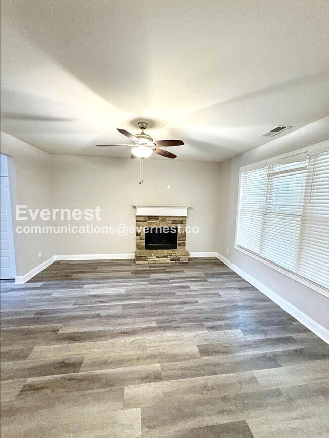 Building Photo - 25 Joshua Ct