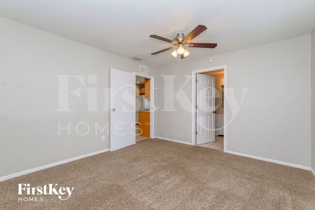 Building Photo - 5111 96th Terrace N