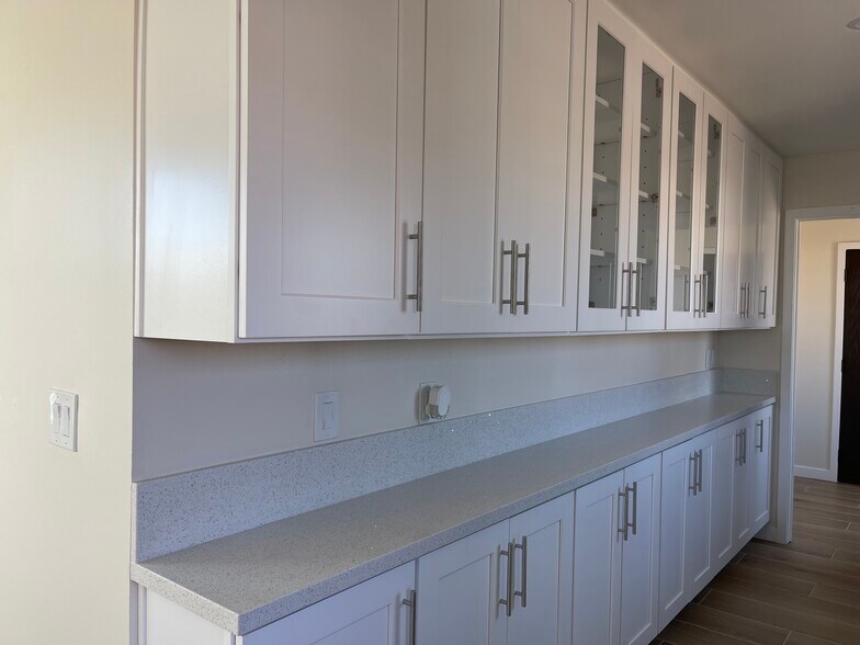 Building Photo - 1005 Neptune Dr
