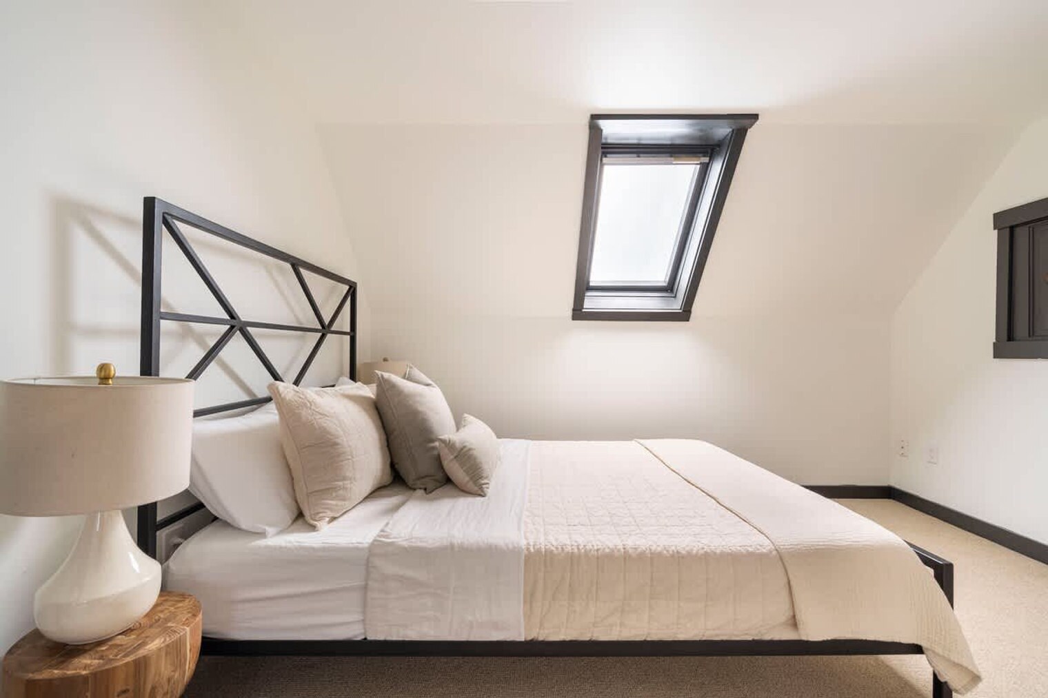 Building Photo - 2319 NW Raleigh St