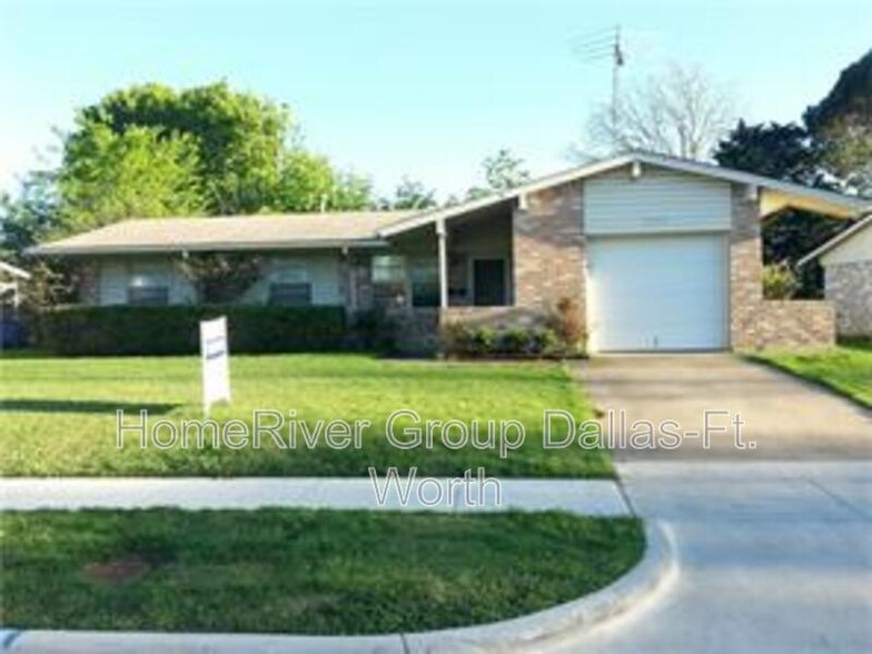 Building Photo - 2408 Sparling Wy