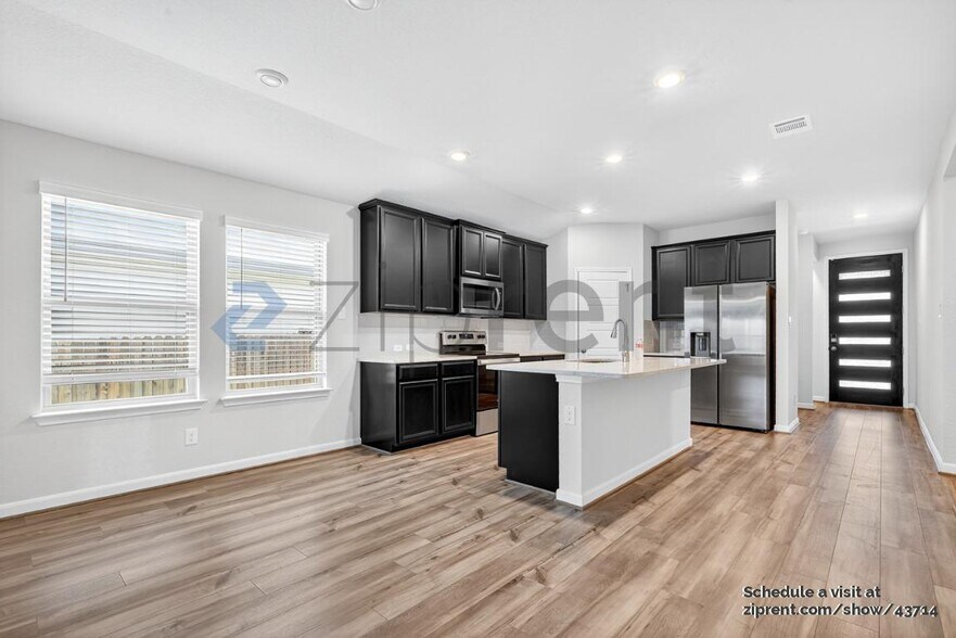 Building Photo - 4540 Appaloosa Crst