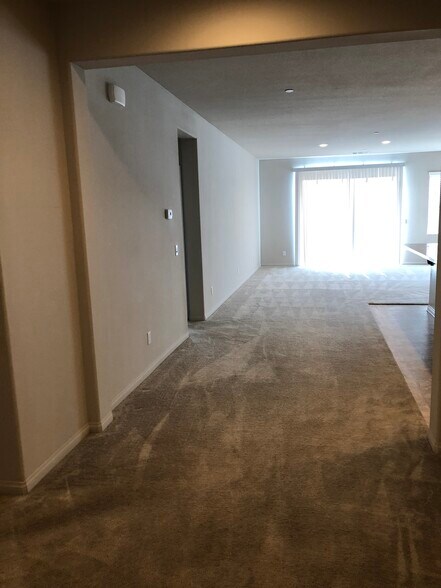 Building Photo - 30426 Cowboy Ln