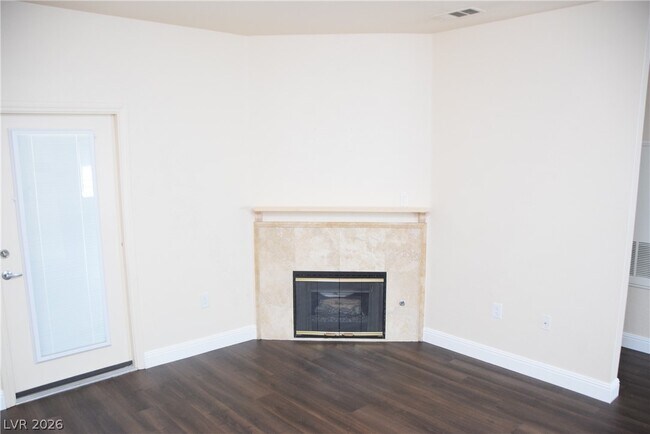 Building Photo - 5250 S Rainbow Blvd