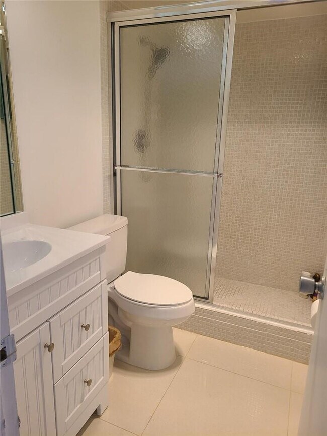 Building Photo - 3091 N Course Dr