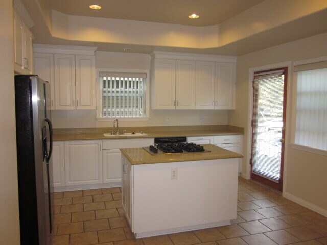 Building Photo - 2283 Waltonia Dr