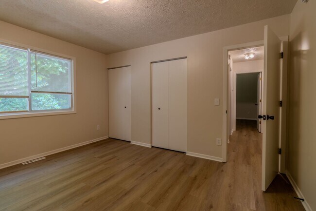 Building Photo - MF Fouch Rd-Duplex