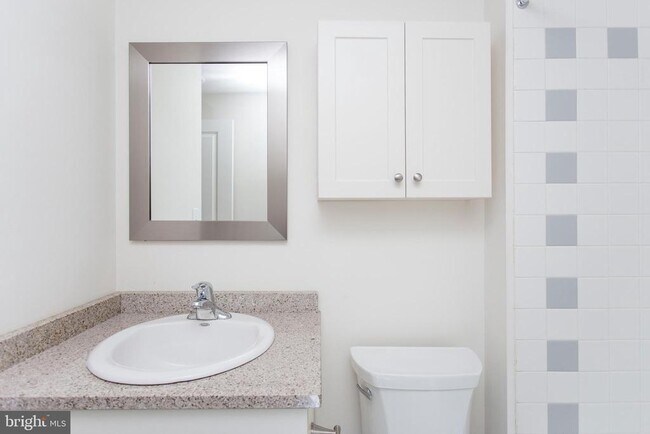 Building Photo - 1100 Spruce St