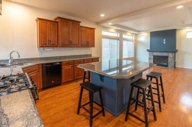 Building Photo - 4490 Vindaloo Dr