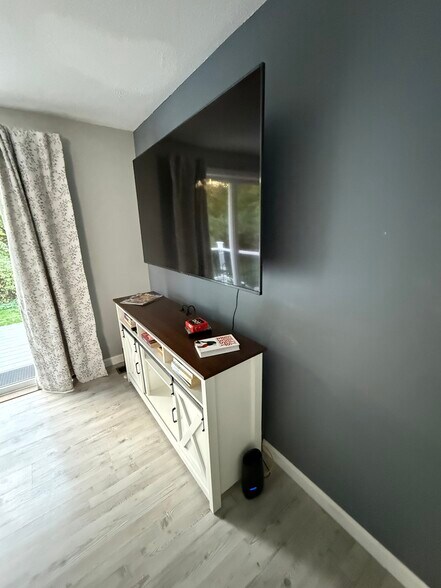 Building Photo - 110 Granite St