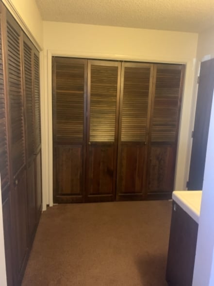 Building Photo - 810 Madrone Ave