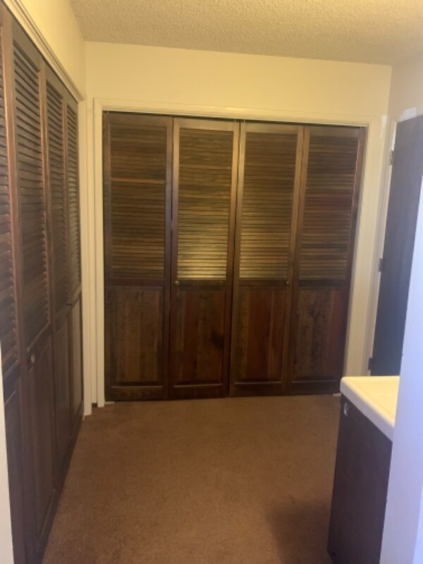 Building Photo - 810 Madrone Ave