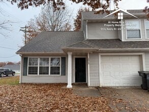 Building Photo - 1011-1013 Greystone Court