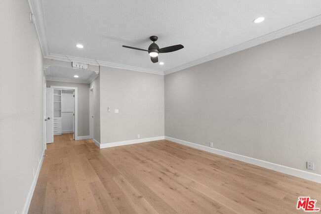 Building Photo - 4477 Wilshire Blvd