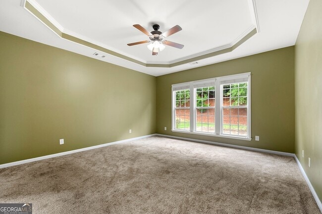 Building Photo - 232 Begonia Ct