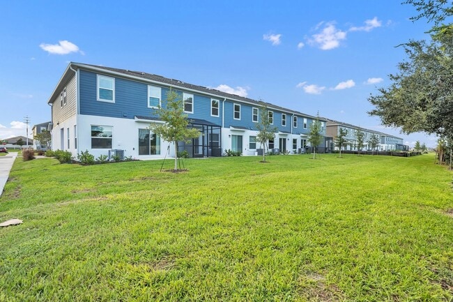 Building Photo - Lake Nona Townhome