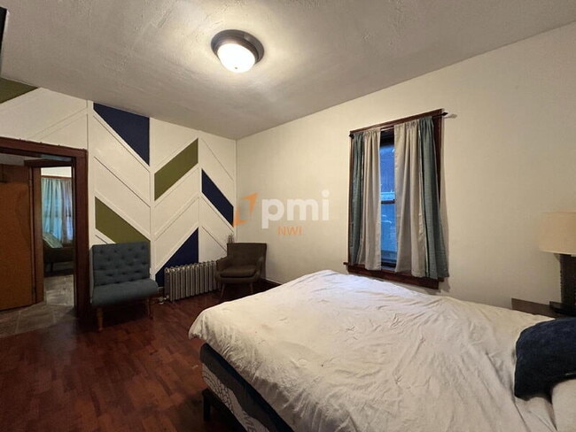 Building Photo - 1308 119th St