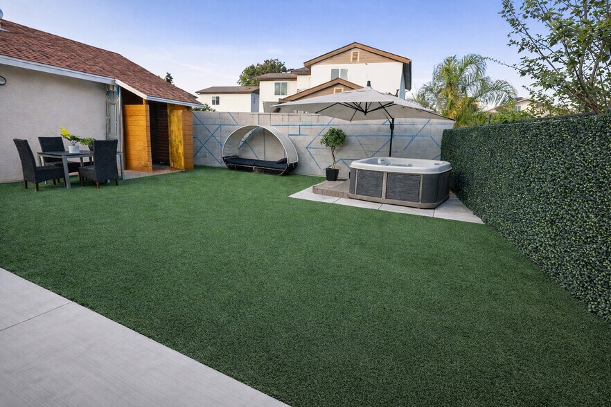 Building Photo - 7834 Beck Ave