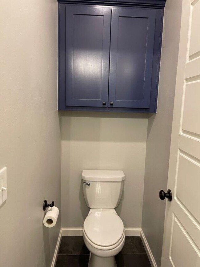 Building Photo - Deer Creek Schools! Storm Shelter, great colors, lots of light, swim, workout and play right in t...