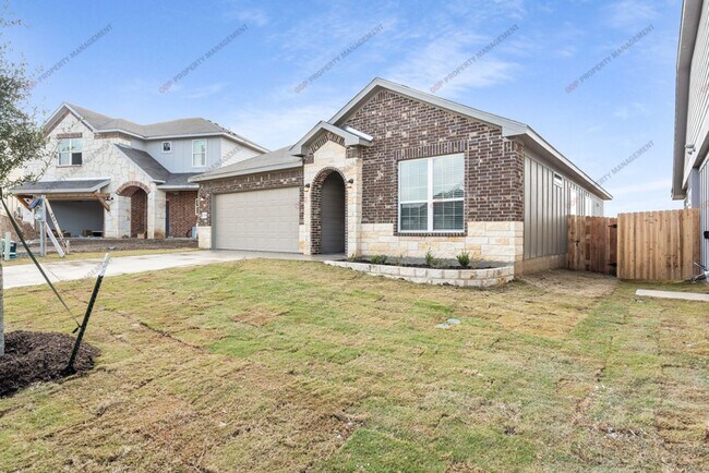 Building Photo - $250 OFF FIRST MONTHS RENT