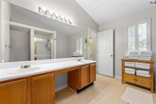Building Photo - 4295 Cabretta Dr