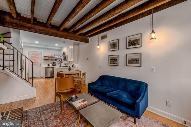 Primary Photo - 803 S Bond St