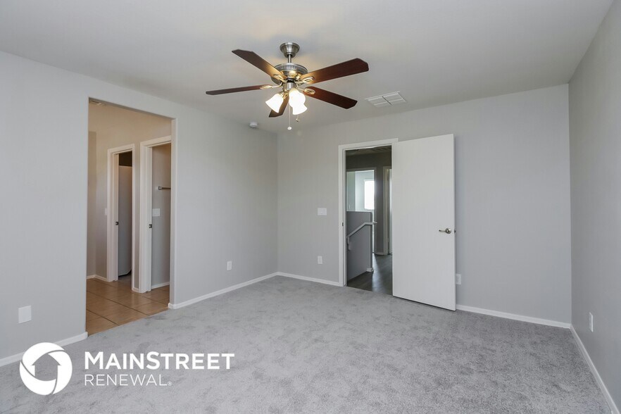 Building Photo - 3806 S 54th Glen