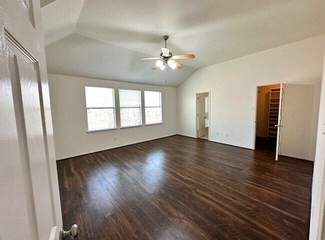 Building Photo - 224 Mulberry Dr