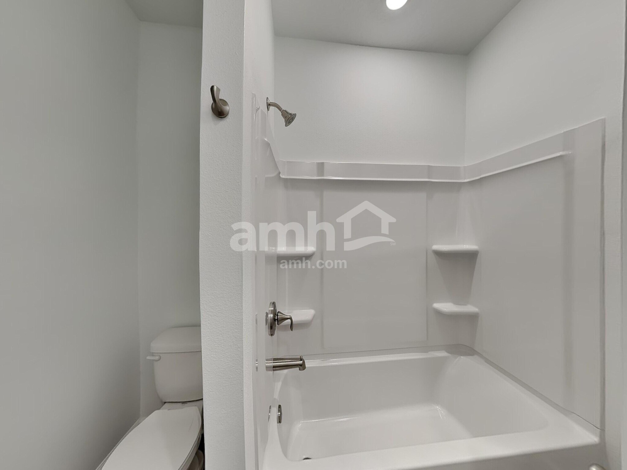 Building Photo - 3007 19th Ave W