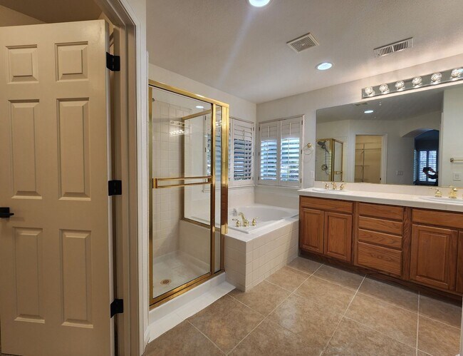 Building Photo - Home For Rent in Caughlin Ranch Reno