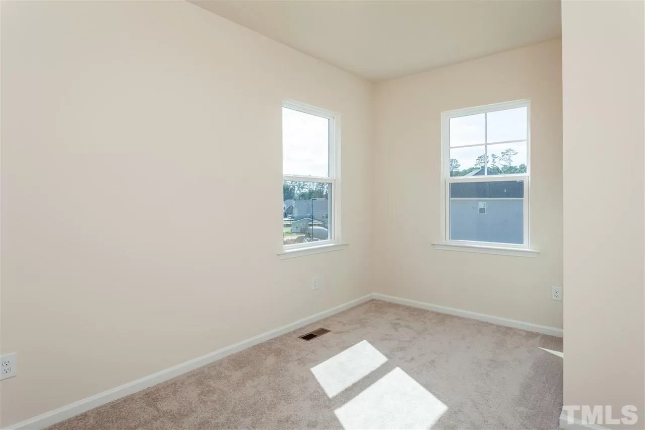 Building Photo - Room in Townhome on Chattering Lory Ln