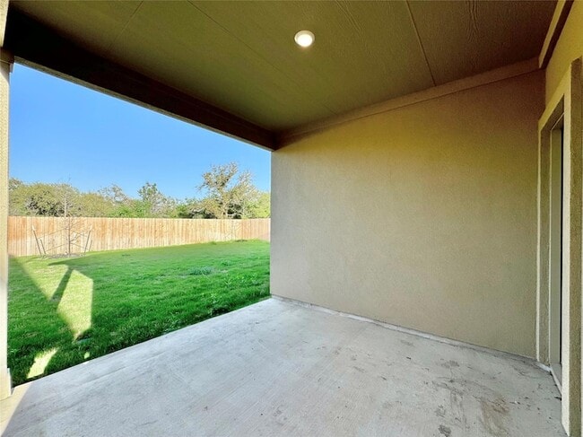 Building Photo - 1316 Acorn Oak Dr