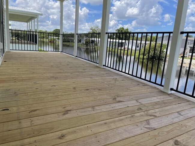 Building Photo - 5715 Blue Harbor Dr