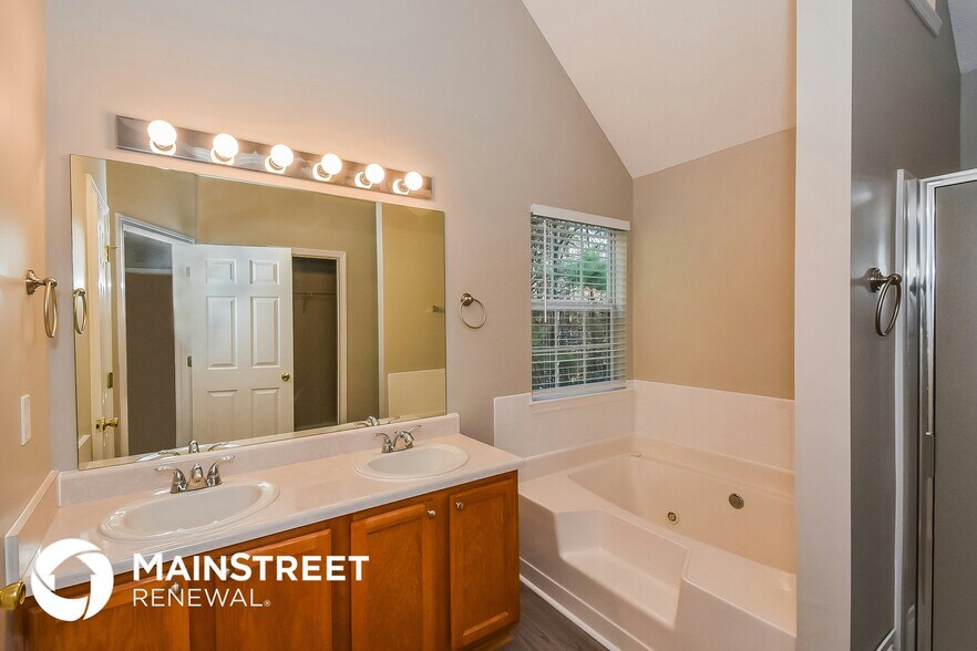 Building Photo - 4232 Basinside Ct