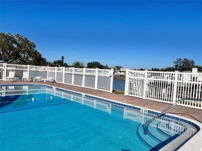 Building Photo - 6257 Cape Hatteras Way NE