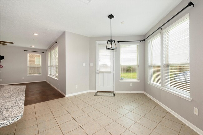 Building Photo - 24015 Adobe Ridge Ln