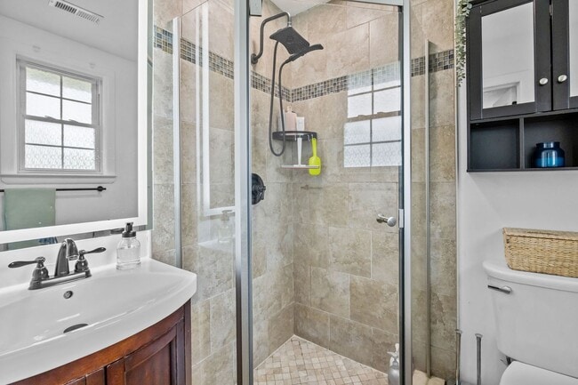 Building Photo - Spacious 4-Bedroom Home with Saltwater Pool & Large Fenced Yard