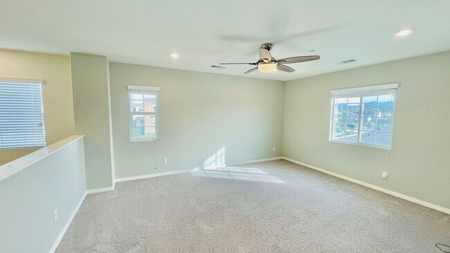 Building Photo - BEAUTIFUL 5BD/3BA-2 Story Home available for rent in Jurupa Valley!