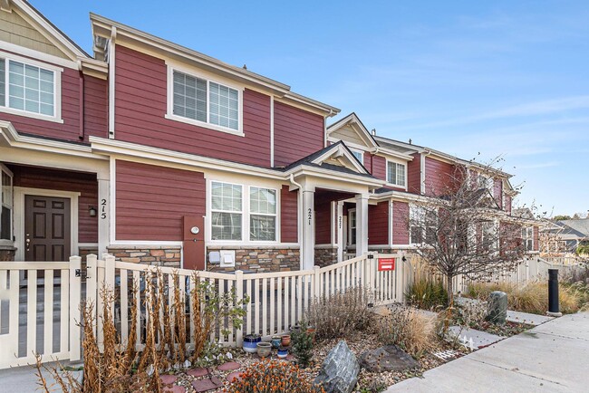 Primary Photo - 221 Jackson Dr