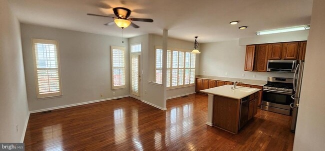 Building Photo - 20622 Glenmere Square