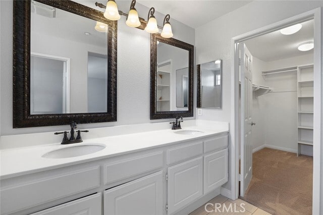 Building Photo - 3661 Hawks Dr