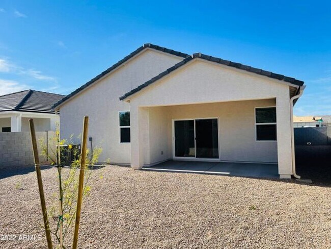 Building Photo - Brand NEW 3 Bed/2Bath never in Crestfield ...