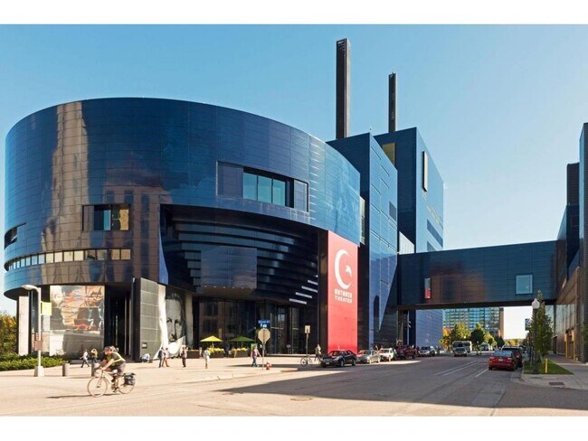 Building Photo - 740 Portland Ave