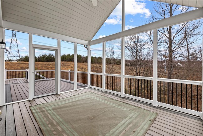 Building Photo - 3 Bed 3 Bath in 55+ Four Seasons Dumfries, VA