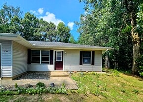 Building Photo - 292 Pine Ridge Rd